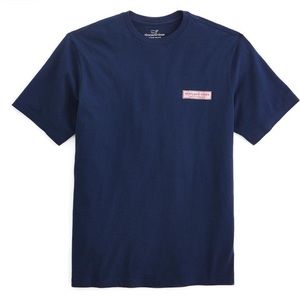 Vineyard vines Martha’s Vineyard logo T-shirt